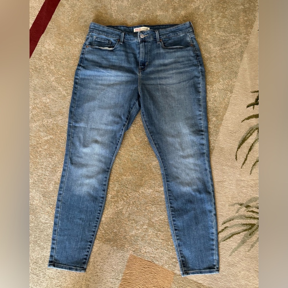 Signature by Levi Strauss Women's Mid-Rise Skinny Jeans